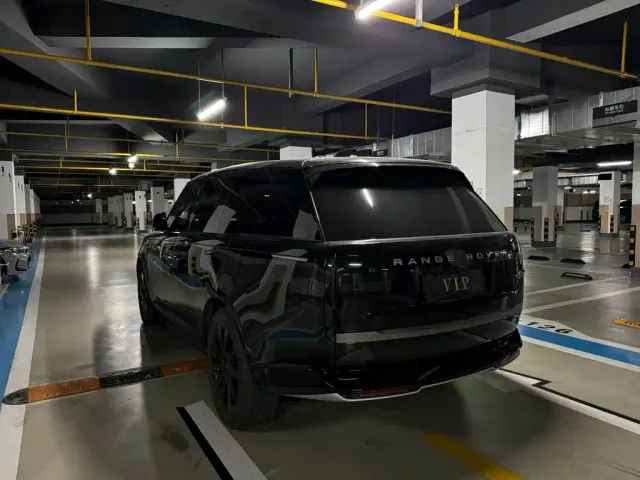 Land Rover Range Rover — Фото автомобиля 6