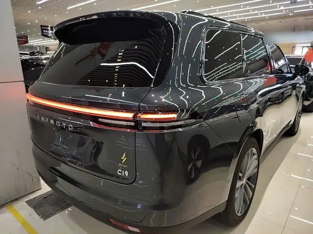 Leapmotor C16 — Фото автомобиля 6