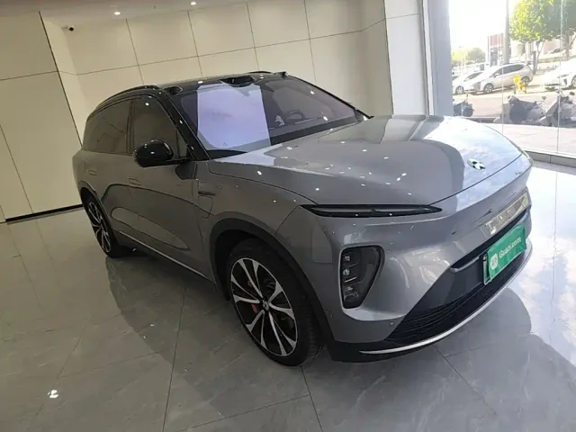 Nio ES8 — Фото автомобиля 3