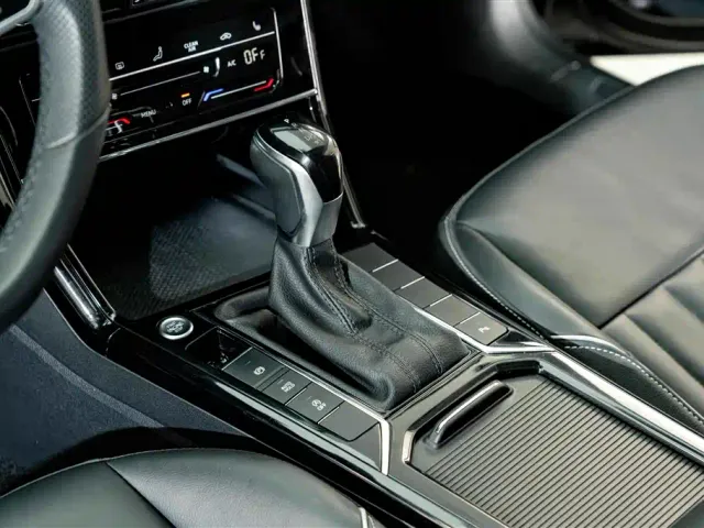 Volkswagen Passat — Фото автомобиля 11