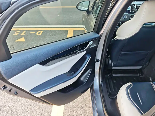 BYD Qin PLUS — Фото автомобиля 13