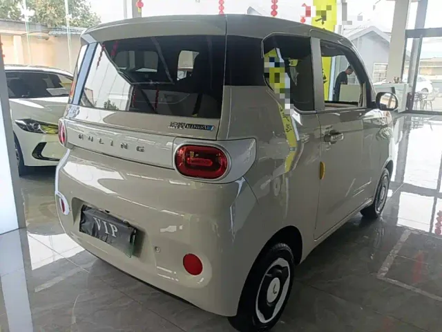 Wuling Hongguang Mini EV — Фото автомобиля 6