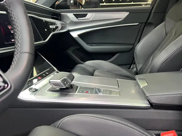 Audi A6L — Фото автомобиля 12