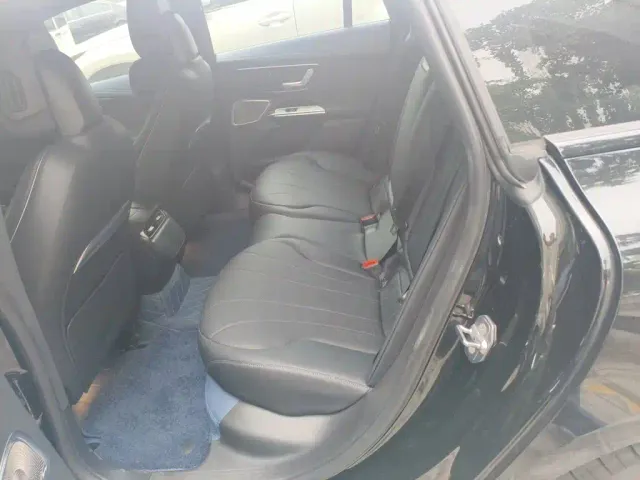 Mercedes-Benz EQE — Фото автомобиля 18