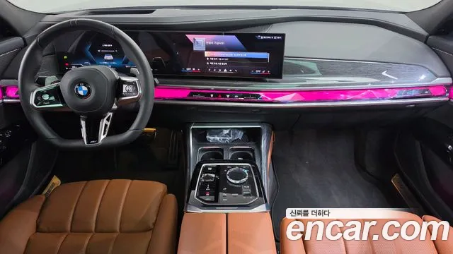 BMW 7 Series — Фото автомобиля 10