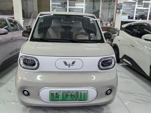 Wuling Hongguang Mini EV — Фото автомобиля 2