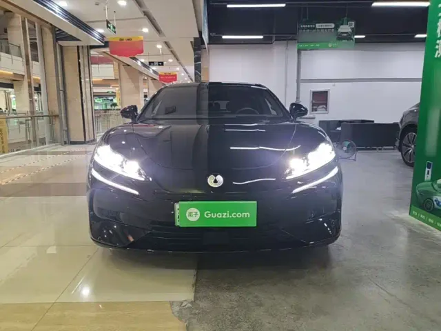 Denza Denza Z9GT 2024 Model 1100 AWD Max Edition — Фото автомобиля 2