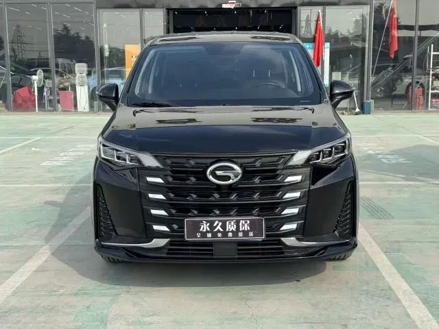 GAC Trumpchi M6 — Фото автомобиля 3