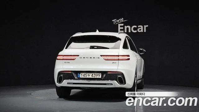 Genesis GV70 — Фото автомобиля 4