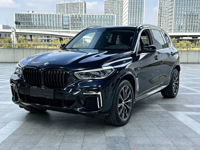 Фотография автомобиля — BMW X5