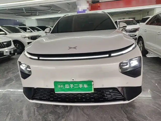 Xpeng G9 — Фото автомобиля 2