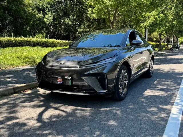 Фотография автомобиля — Roewe Feifan R7