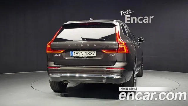 Вольво XC60 — Фото автомобиля 4