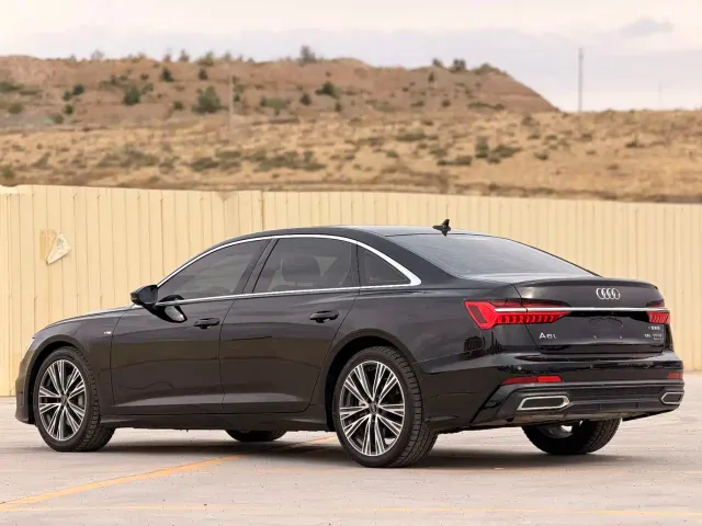 Audi Audi A6L 2022 55 TFSI quattro Premium Dynamic — Фото автомобиля 7