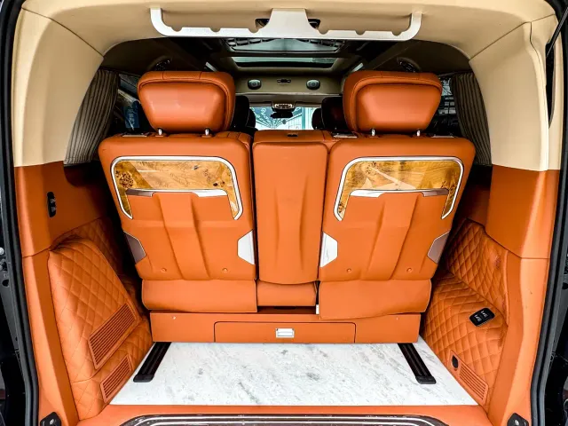 Mercedes-Benz V-Class — Фото автомобиля 16