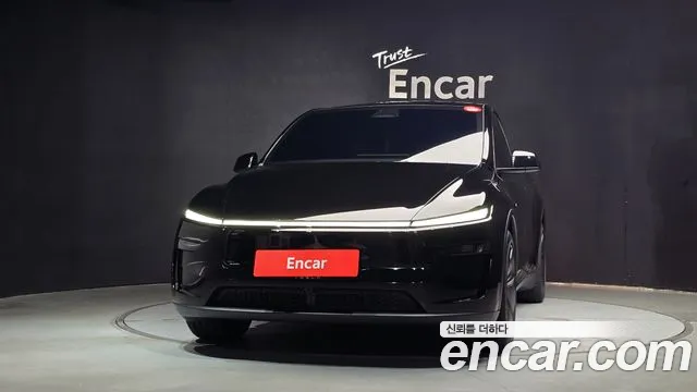 Tesla Model Y — Фото автомобиля 3