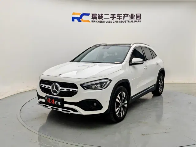 Фотография автомобиля — Mercedes-Benz GLA-Class