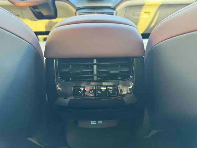 BYD Seal 07 DM-i — Фото автомобиля 8