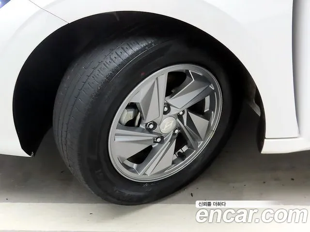 Hyundai Avante — Фото автомобиля 19