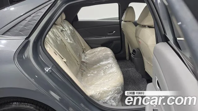 Hyundai Avante CN7 — Фото автомобиля 17