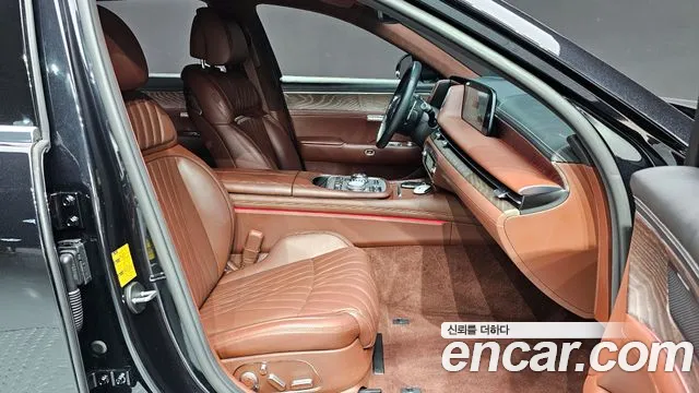 Genesis G90 Бензин 3.5 турбо AWD — Фото автомобиля 10