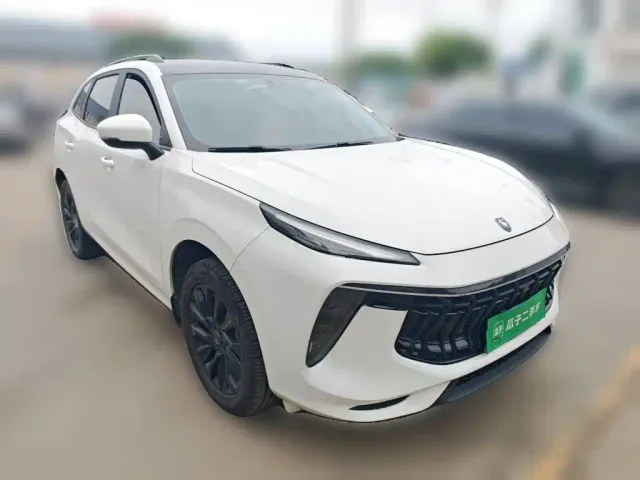 Forthing T5 Evo — Фото автомобиля 23