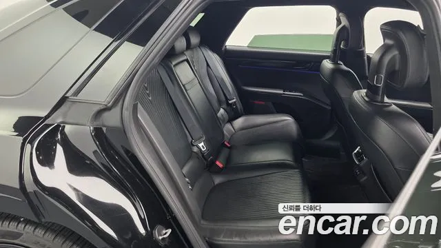 Hyundai Grandeur GN7 — Фото автомобиля 17