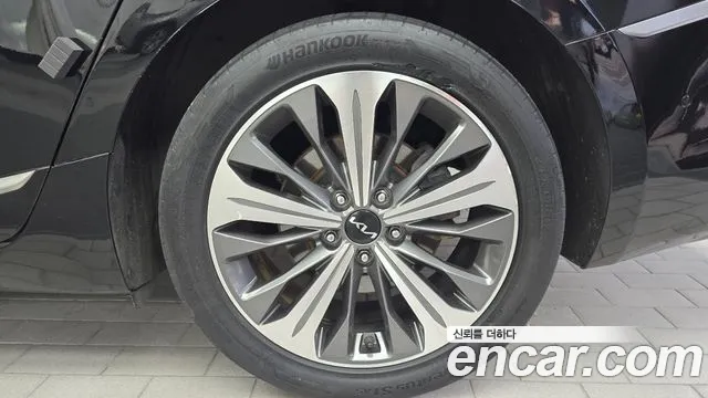 Kia K8 Hybrid — Фото автомобиля 5
