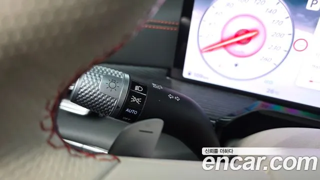Genesis GV80 — Фото автомобиля 29
