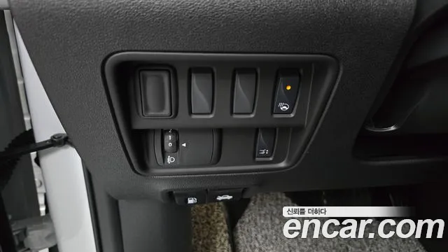 Renault-KoreaSamsung QM6 Новый QM6 2.0 GDe RE Signature 2WD — Фото автомобиля 19
