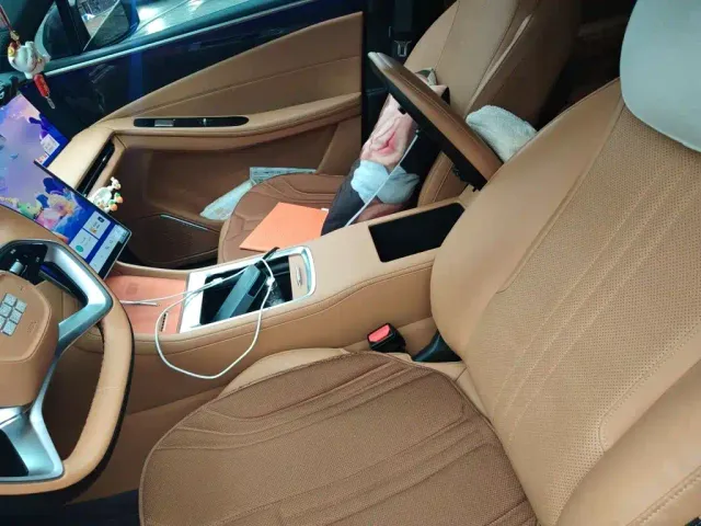 Geely Galaxy L7 — Фото автомобиля 16