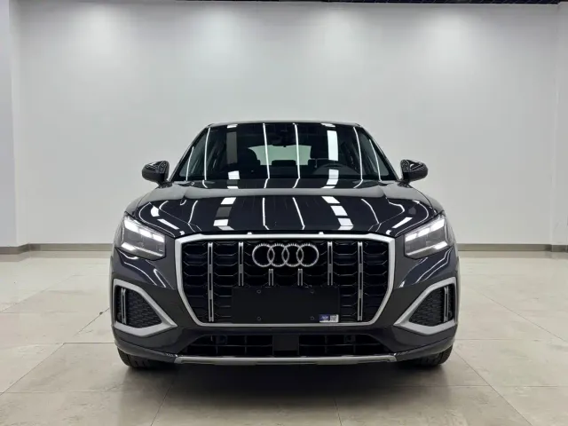 Audi Q2L — Фото автомобиля 5
