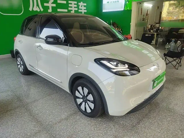 Wuling Bingo — Фото автомобиля 3