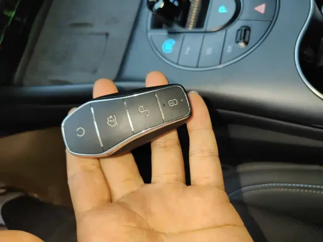BYD Seal — Фото автомобиля 16