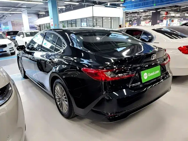 Toyota Camry — Фото автомобиля 4