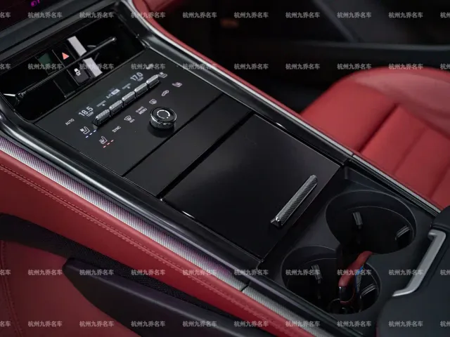 Porsche Panamera — Фото автомобиля 19