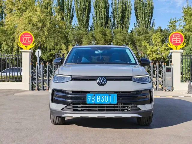 Volkswagen Tharu — Фото автомобиля 2