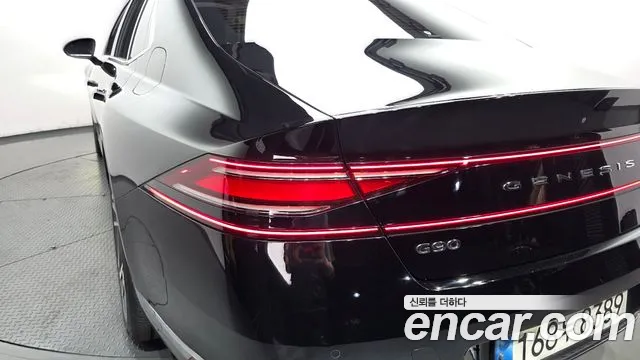 Genesis G90 Бензин 3.5 турбо AWD — Фото автомобиля 15