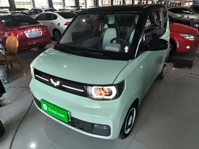 Фотография автомобиля — Wuling Hongguang Mini EV