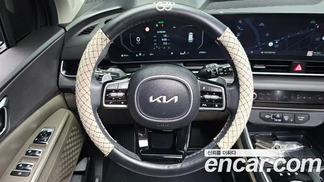 Kia Carnival Generation 4 — Фото автомобиля 18