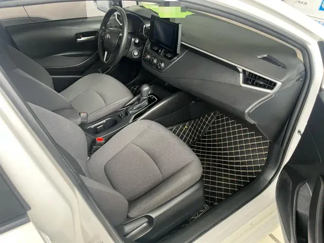 Toyota Corolla — Фото автомобиля 7