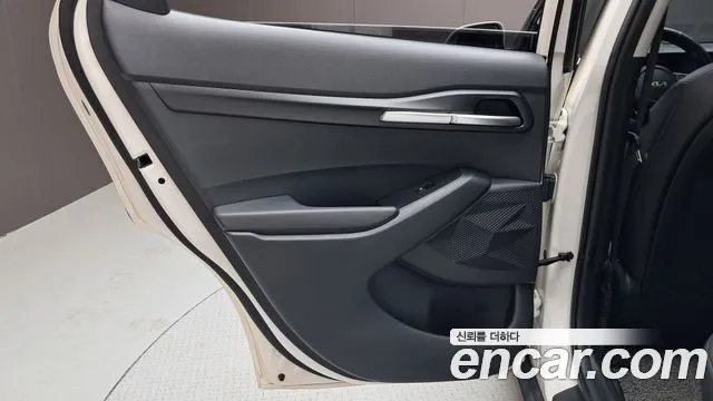 Kia Seltos Новый Seltos Бензин 1.6 турбо 2WD — Фото автомобиля 25