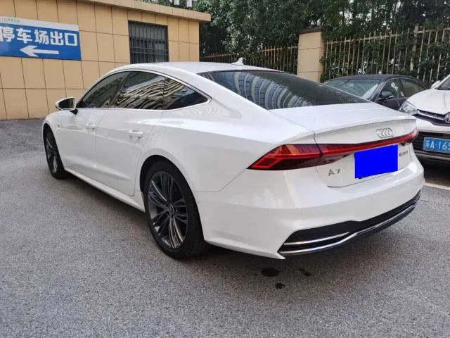Audi A7 — Фото автомобиля 14