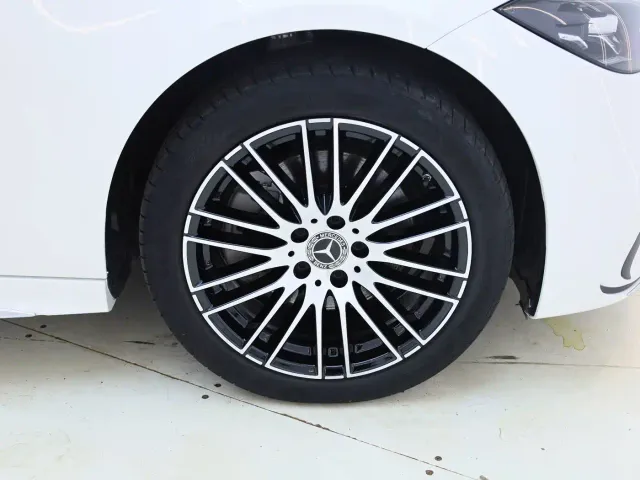 Mercedes-Benz C-Class — Фото автомобиля 8