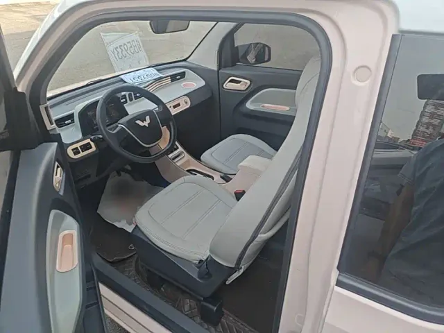 Wuling Hongguang Mini EV — Фото автомобиля 14