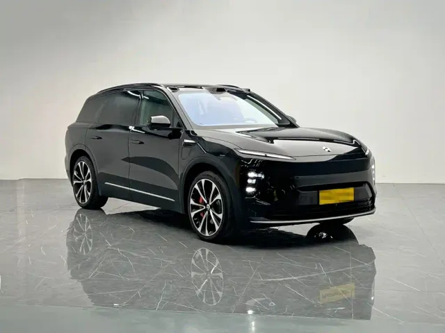 Nio ES8 — Фото автомобиля 8