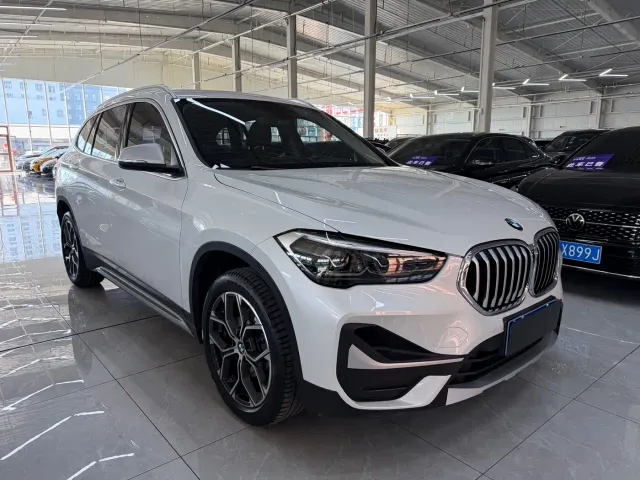 BMW X1 — Фото автомобиля 3
