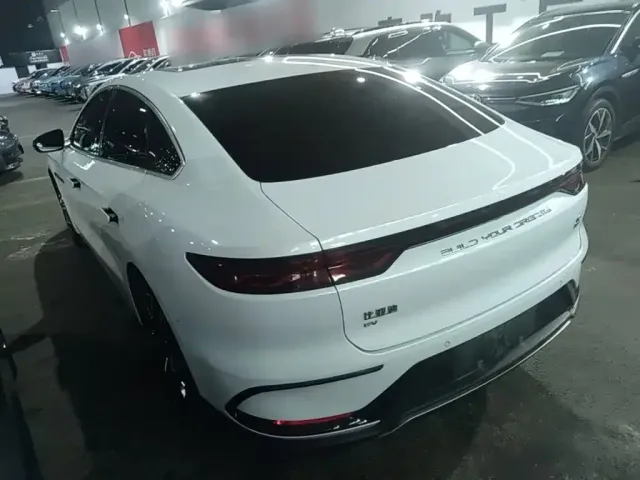 BYD Han — Фото автомобиля 22