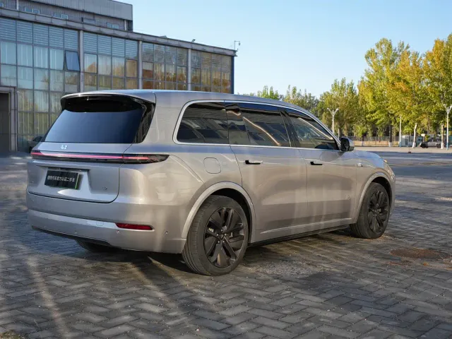 Li Auto L9 — Фото автомобиля 5