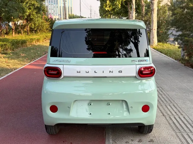 Wuling Hongguang Mini EV — Фото автомобиля 5